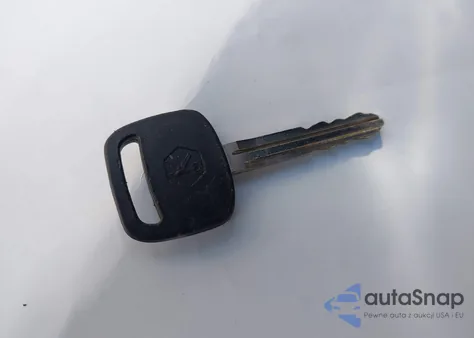 1996 Toyota Corolla Dx z USA, uszkodzony, nr VIN 1NXBB02E4TZ396521